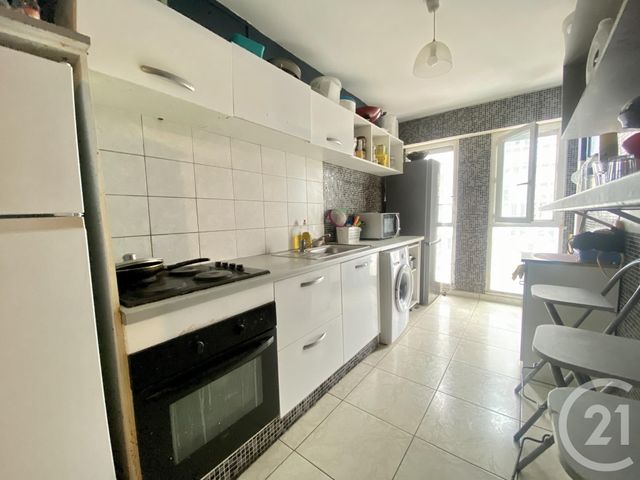 Appartement F5 à vendre - 5 pièces - 74.8 m2 - SARCELLES - 95 - ILE-DE-FRANCE - Century 21 Wilson Immobilier