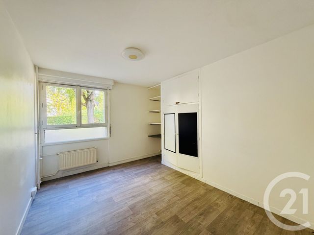 Afficher la photo en grand Appartement F4 à louer - 4 pièces - 76.18 m2 - GARGES LES GONESSE - 95 - ILE-DE-FRANCE - Century 21 Wilson Immobilier