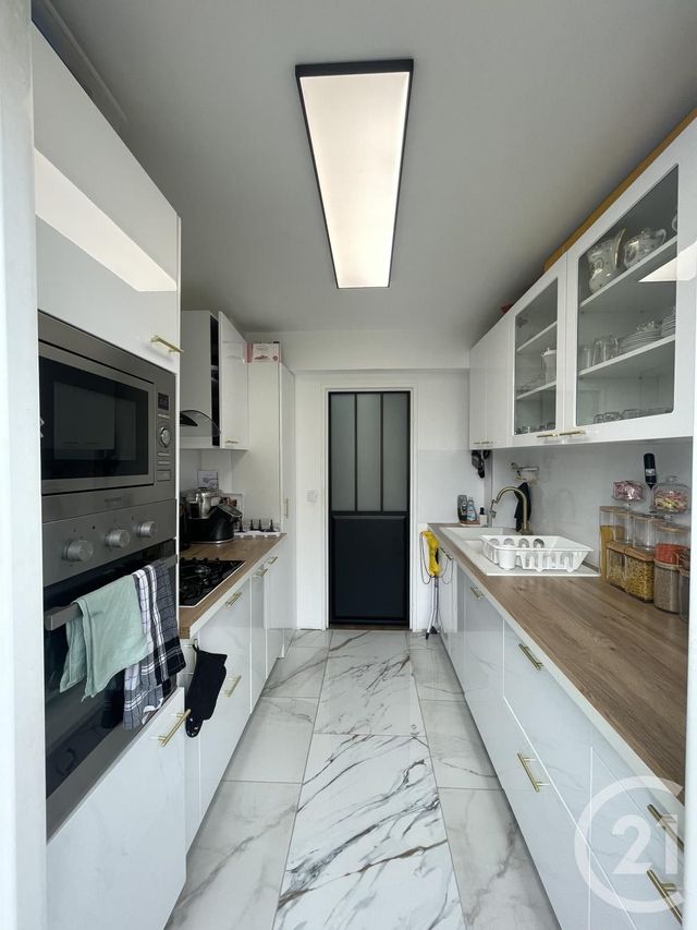 Appartement F2 à vendre - 2 pièces - 42.69 m2 - SARCELLES - 95 - ILE-DE-FRANCE - Century 21 Wilson Immobilier