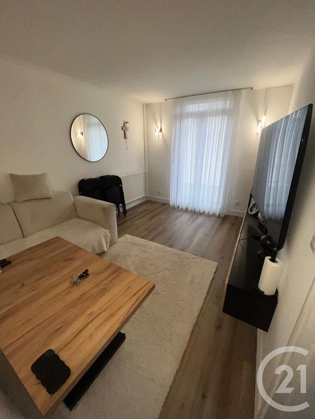 Appartement F2 à vendre - 2 pièces - 42.69 m2 - SARCELLES - 95 - ILE-DE-FRANCE - Century 21 Wilson Immobilier