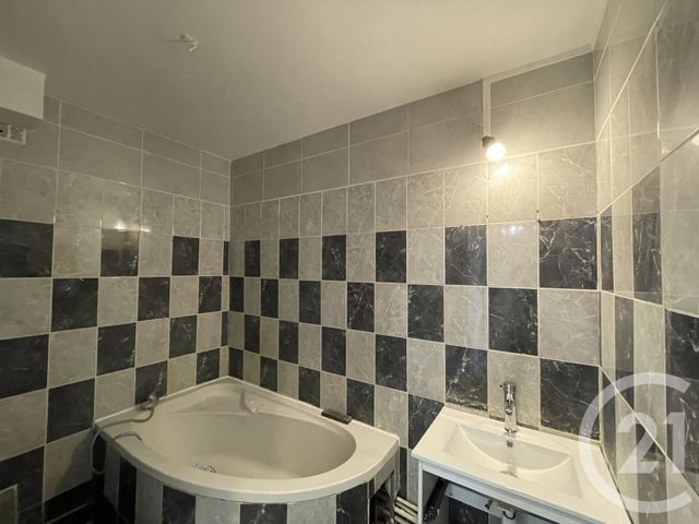 Afficher la photo en grand Appartement F3 à vendre - 3 pièces - 44.44 m2 - GARGES LES GONESSE - 95 - ILE-DE-FRANCE - Century 21 Wilson Immobilier