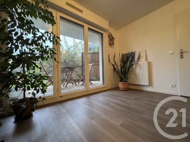 Appartement F2 à vendre - 2 pièces - 42.0 m2 - SARCELLES - 95 - ILE-DE-FRANCE - Century 21 Wilson Immobilier