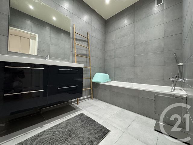 Afficher la photo en grand Appartement F5 à vendre - 5 pièces - 121.51 m2 - SARCELLES - 95 - ILE-DE-FRANCE - Century 21 Wilson Immobilier