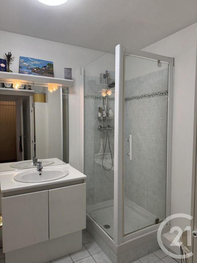 Appartement F2 à vendre - 2 pièces - 42.38 m2 - SARCELLES - 95 - ILE-DE-FRANCE - Century 21 Wilson Immobilier