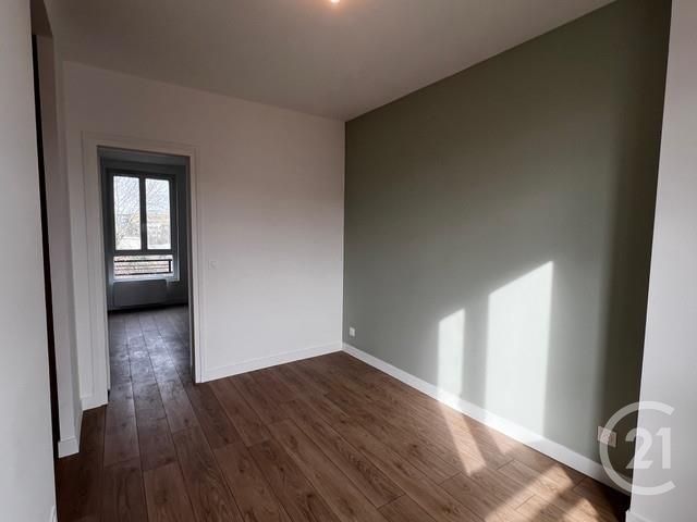 Appartement F2 à louer - 2 pièces - 27.97 m2 - ST DENIS - 93 - ILE-DE-FRANCE - Century 21 Wilson Immobilier