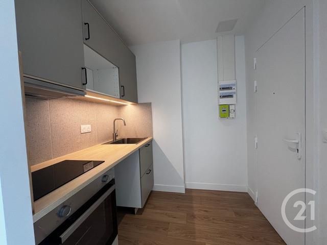 Appartement F2 à louer - 2 pièces - 27.97 m2 - ST DENIS - 93 - ILE-DE-FRANCE - Century 21 Wilson Immobilier