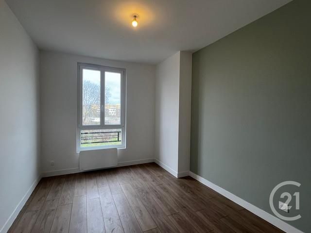 Appartement F2 à louer - 2 pièces - 27.97 m2 - ST DENIS - 93 - ILE-DE-FRANCE - Century 21 Wilson Immobilier