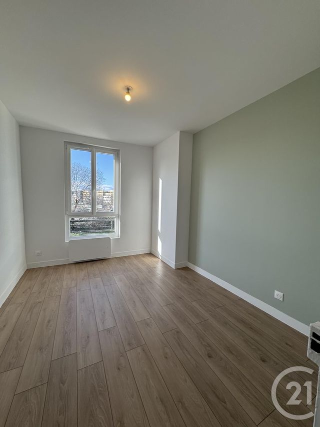 Appartement F2 à louer - 2 pièces - 27.97 m2 - ST DENIS - 93 - ILE-DE-FRANCE - Century 21 Wilson Immobilier