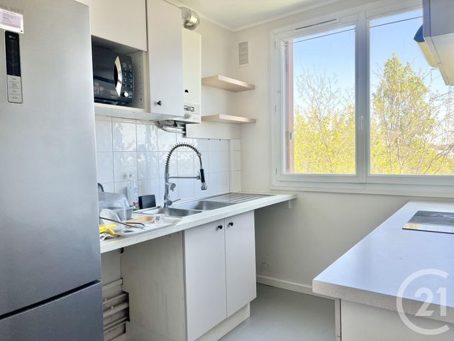 Appartement à louer - 3 pièces - 63.51 m2 - SARCELLES - 95 - ILE-DE-FRANCE - Century 21 Wilson Immobilier