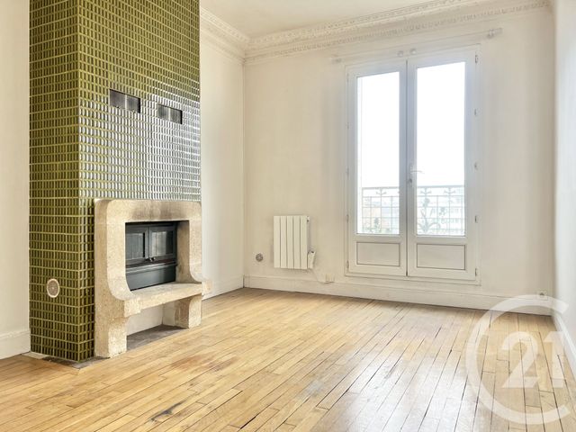 Appartement à louer - 2 pièces - 43.87 m2 - LA PLAINE ST DENIS - 93 - ILE-DE-FRANCE - Century 21 Wilson Immobilier