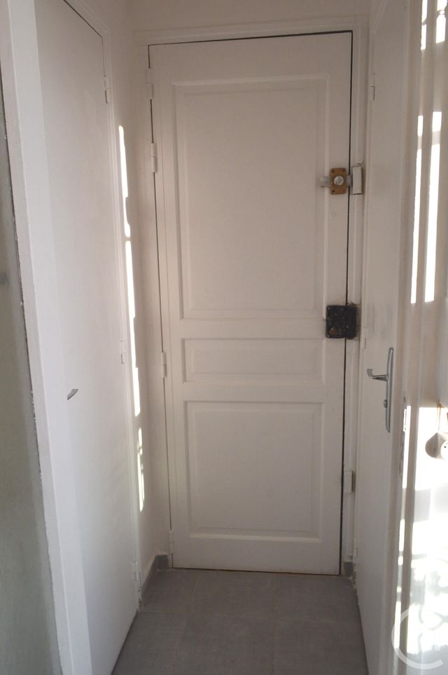 Appartement F1 à louer - 1 pièce - 24.62 m2 - ST DENIS - 93 - ILE-DE-FRANCE - Century 21 Wilson Immobilier