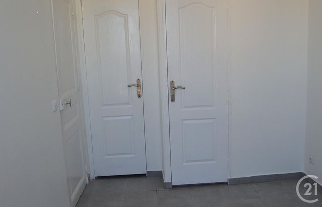 Appartement F1 à louer - 1 pièce - 26.16 m2 - ST DENIS - 93 - ILE-DE-FRANCE - Century 21 Wilson Immobilier