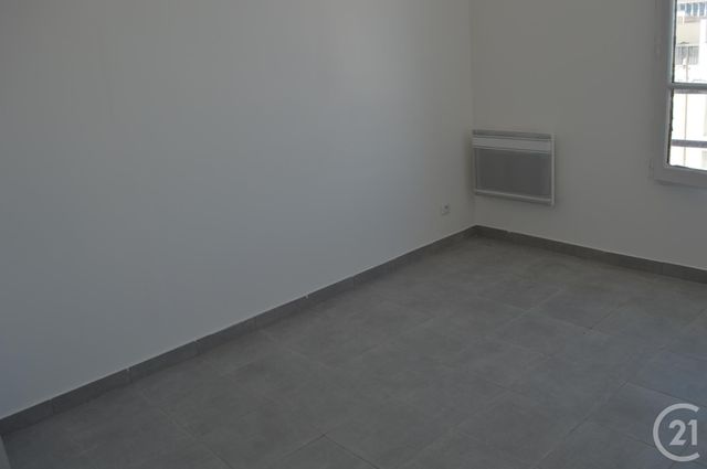 Appartement F1 à louer - 1 pièce - 26.16 m2 - ST DENIS - 93 - ILE-DE-FRANCE - Century 21 Wilson Immobilier