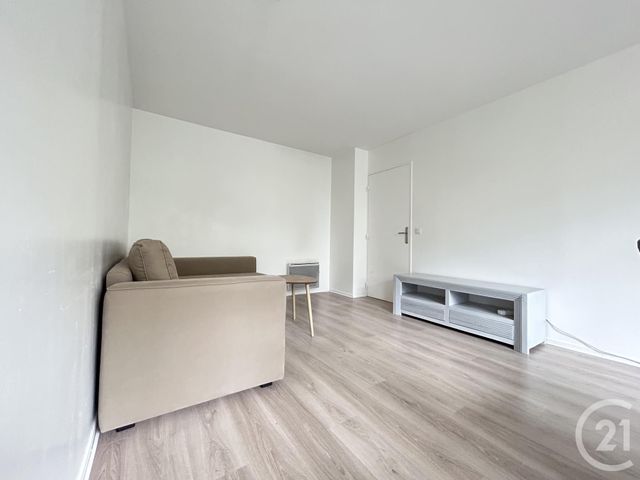 Appartement F2 à louer - 2 pièces - 43.25 m2 - LA PLAINE ST DENIS - 93 - ILE-DE-FRANCE - Century 21 Wilson Immobilier