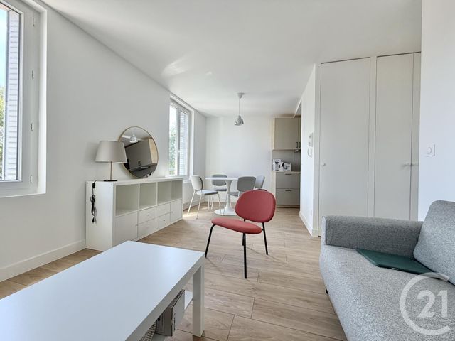 Appartement à louer - 2 pièces - 34.0 m2 - AUBERVILLIERS - 93 - ILE-DE-FRANCE - Century 21 Wilson Immobilier