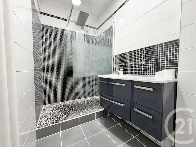 Appartement F2 à louer - 2 pièces - 43.3 m2 - VILLIERS LE BEL - 95 - ILE-DE-FRANCE - Century 21 Wilson Immobilier