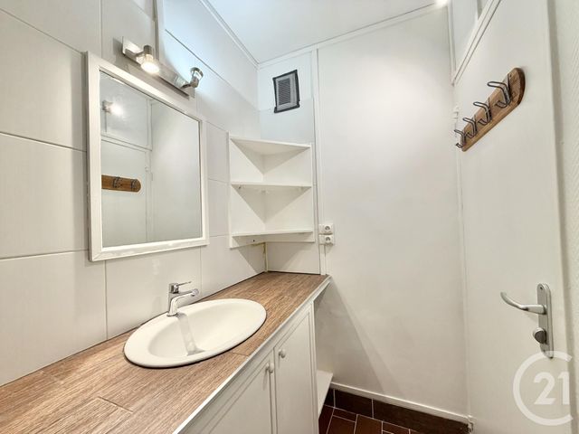 Appartement F2 à louer - 2 pièces - 40.3 m2 - ST DENIS - 93 - ILE-DE-FRANCE - Century 21 Wilson Immobilier