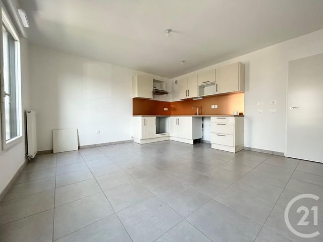 Appartement F2 à louer - 2 pièces - 45.39 m2 - PIERREFITTE SUR SEINE - 93 - ILE-DE-FRANCE - Century 21 Wilson Immobilier