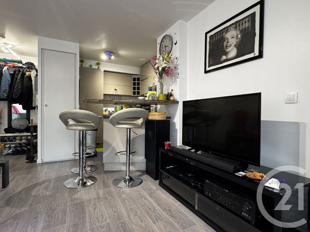 Appartement F2 à vendre - 2 pièces - 41.11 m2 - SARCELLES - 95 - ILE-DE-FRANCE - Century 21 Wilson Immobilier