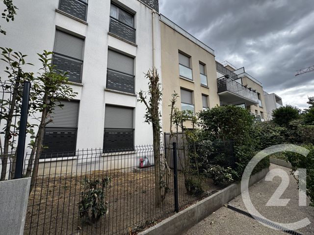 Appartement F2 à vendre - 2 pièces - 41.11 m2 - SARCELLES - 95 - ILE-DE-FRANCE - Century 21 Wilson Immobilier